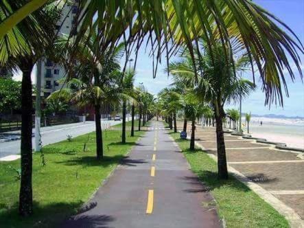 Frente Mar Piscina Churrasqueira Wifi Garagem Portaria 24Hs Apartament Solemar Zewnętrze zdjęcie