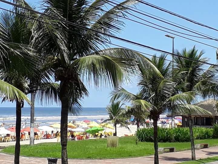 Frente Mar Piscina Churrasqueira Wifi Garagem Portaria 24Hs Apartament Solemar Zewnętrze zdjęcie
